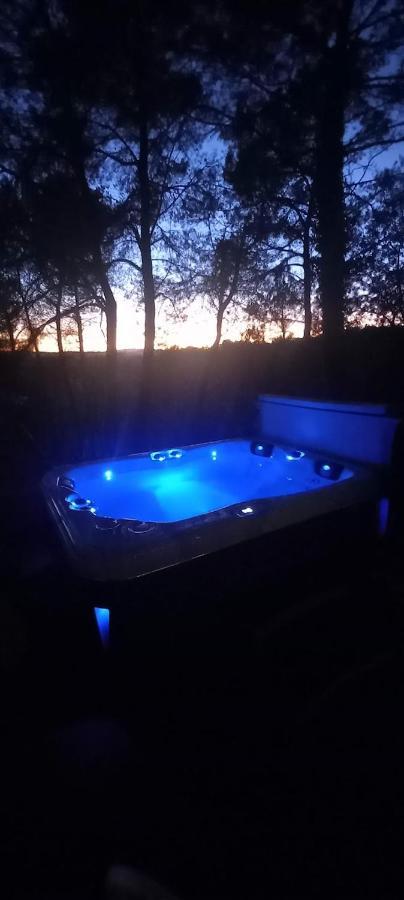 Gite Avec Spa Jacuzzi Au Coeur De Provence Cote D'Azur Saint-Antonin-du-Var Bagian luar foto